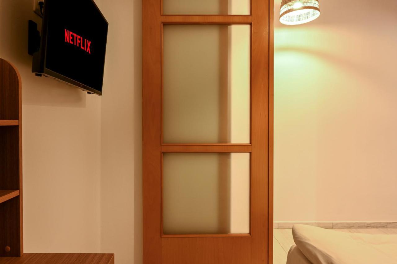 Thessaloniki Center Modern Apartment Bagian luar foto